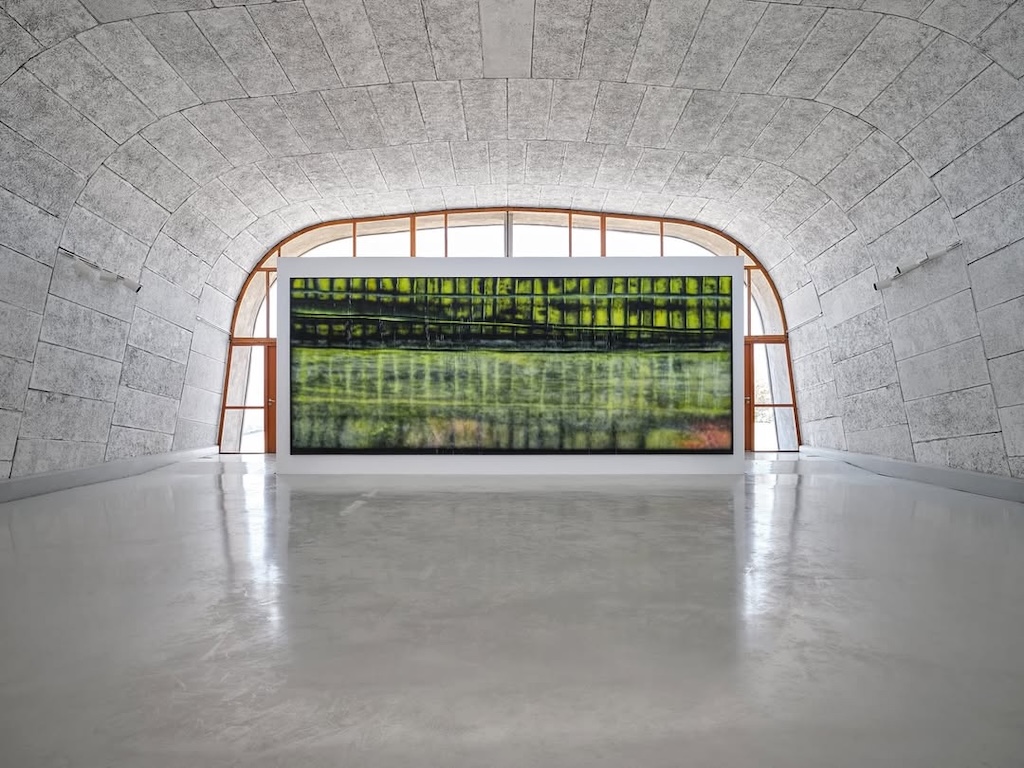 sterling ruby lleva su universo creativo a la cite radieuse de le corbusier 25gramos 7