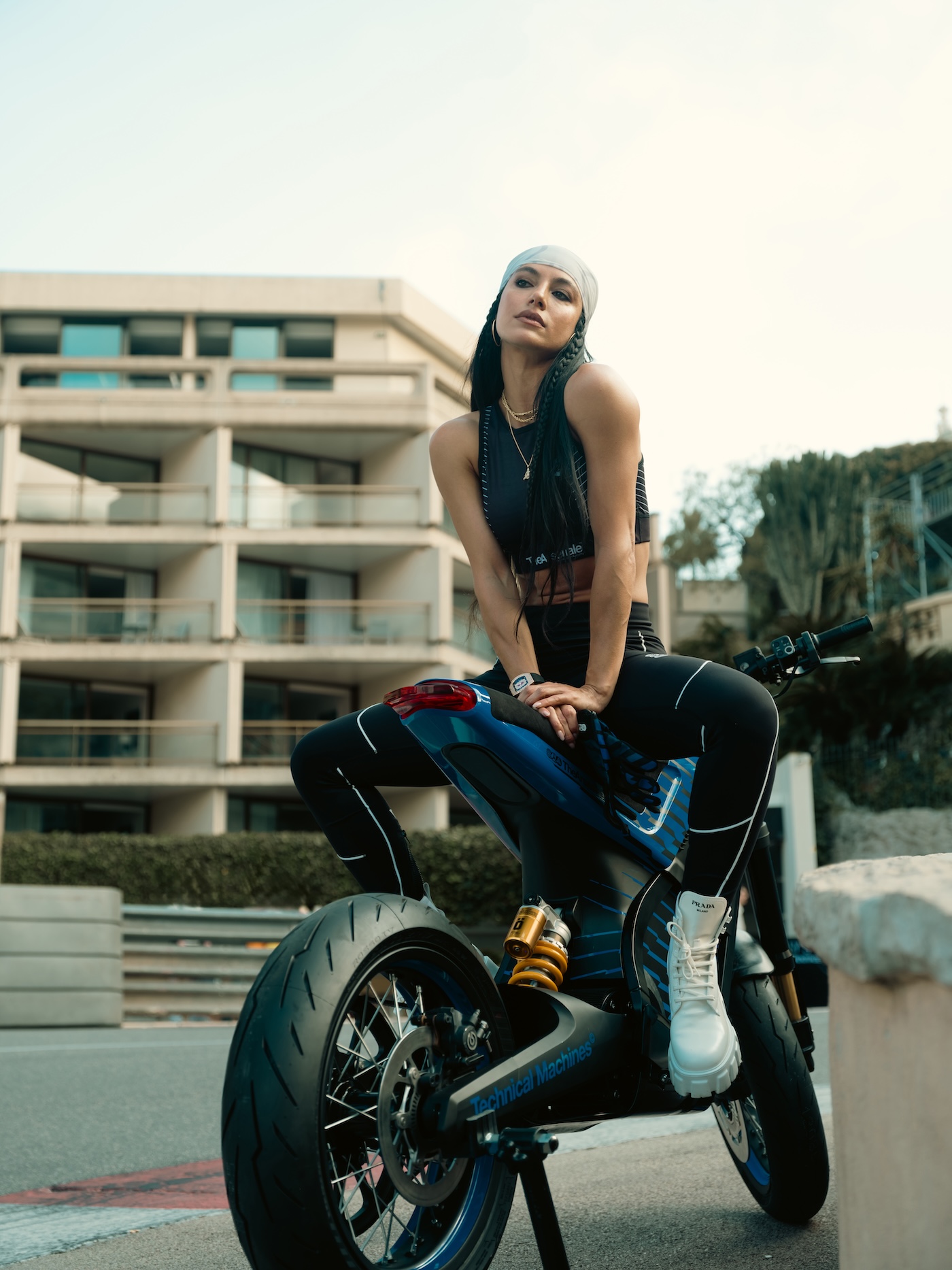 thearsenal aterriza en monaco con dos lanzamientos que redefinen la movilidad de lujo 25gramos 19