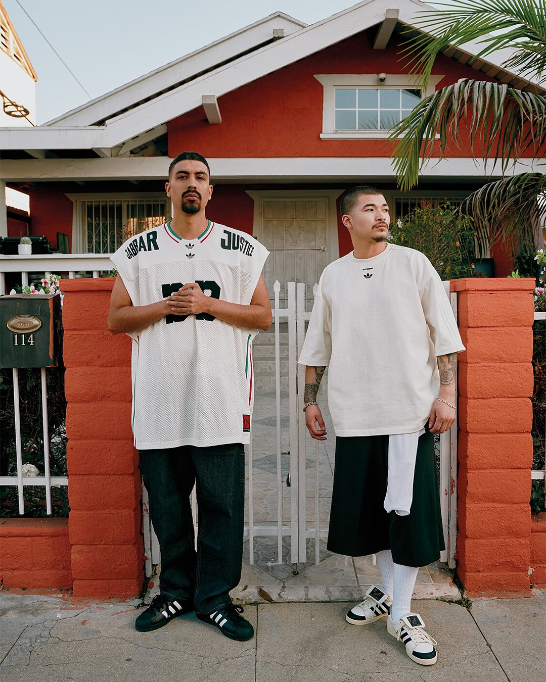 willy chavarria y adidas originals reconectan en una nueva coleccion para spring summer 2025 25gramos 1