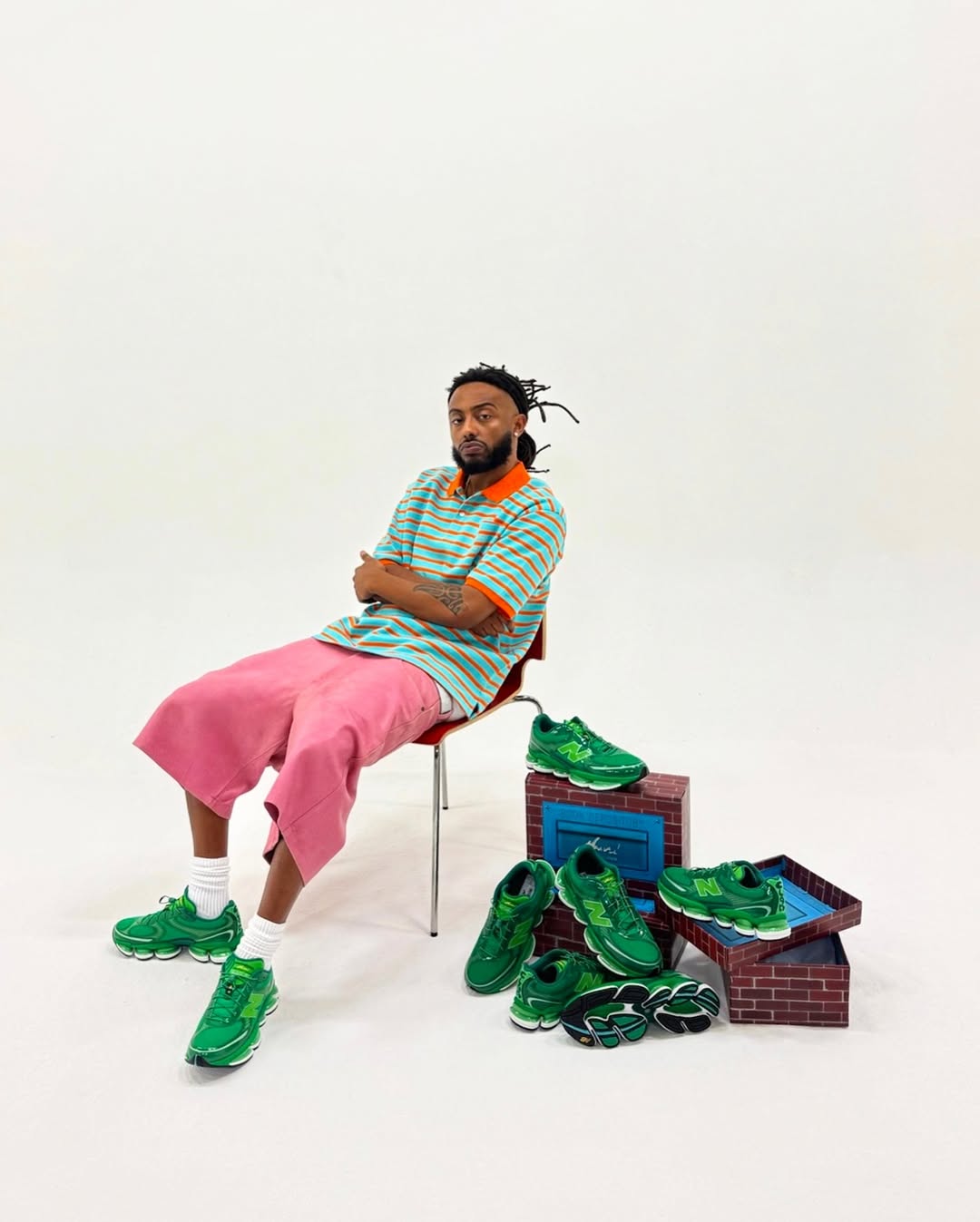 amine ofrece un primer vistazo a sus nuevas zapatillas junto a new balance 25gramos 2