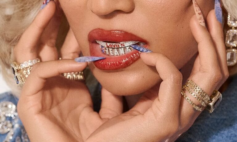 beyonce y levis cierran la serie de colaboraciones reiimagine con the denim cowboy 25gramos 3 1