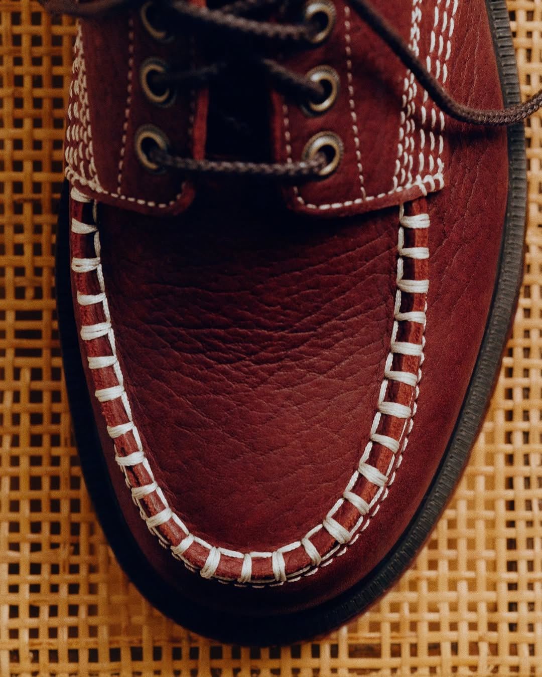 dr martens prepara la silueta lowell para el otono con nuevos colores 25gramos 5