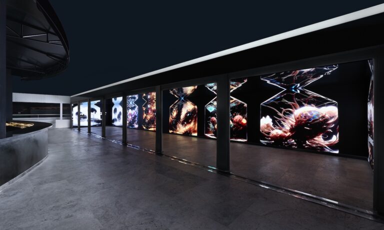 hi ibiza inaugura la primera galeria de arte digital dentro de un club 25gramos 5