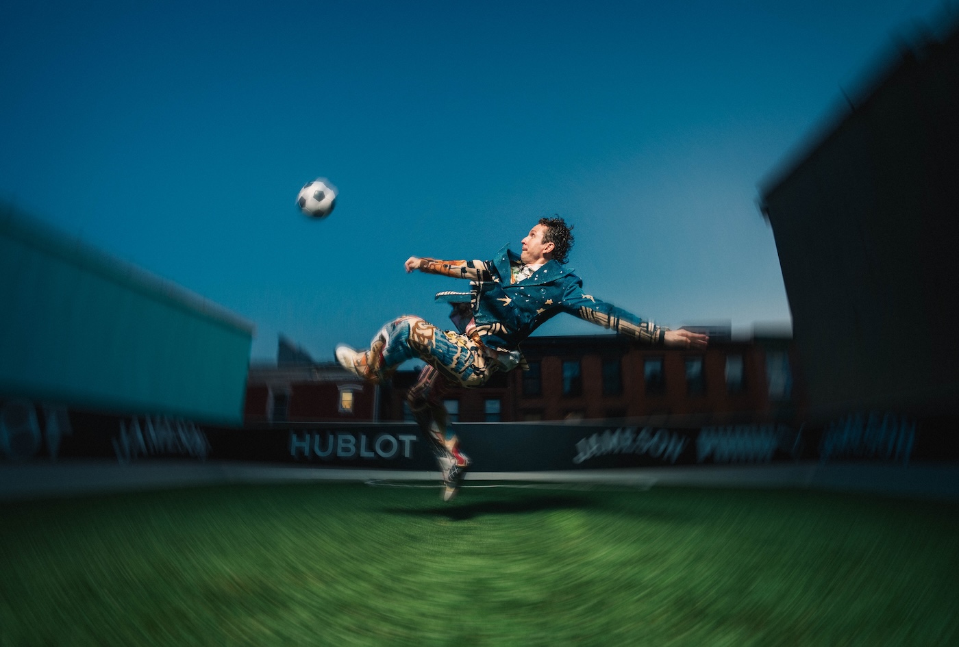 kidsuper y hublot llevan el futbol a los cielos de nueva york 25gramos 5