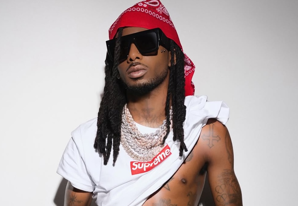 Playboi Carti pone cara a la nueva Photo Tee de Supreme - 25