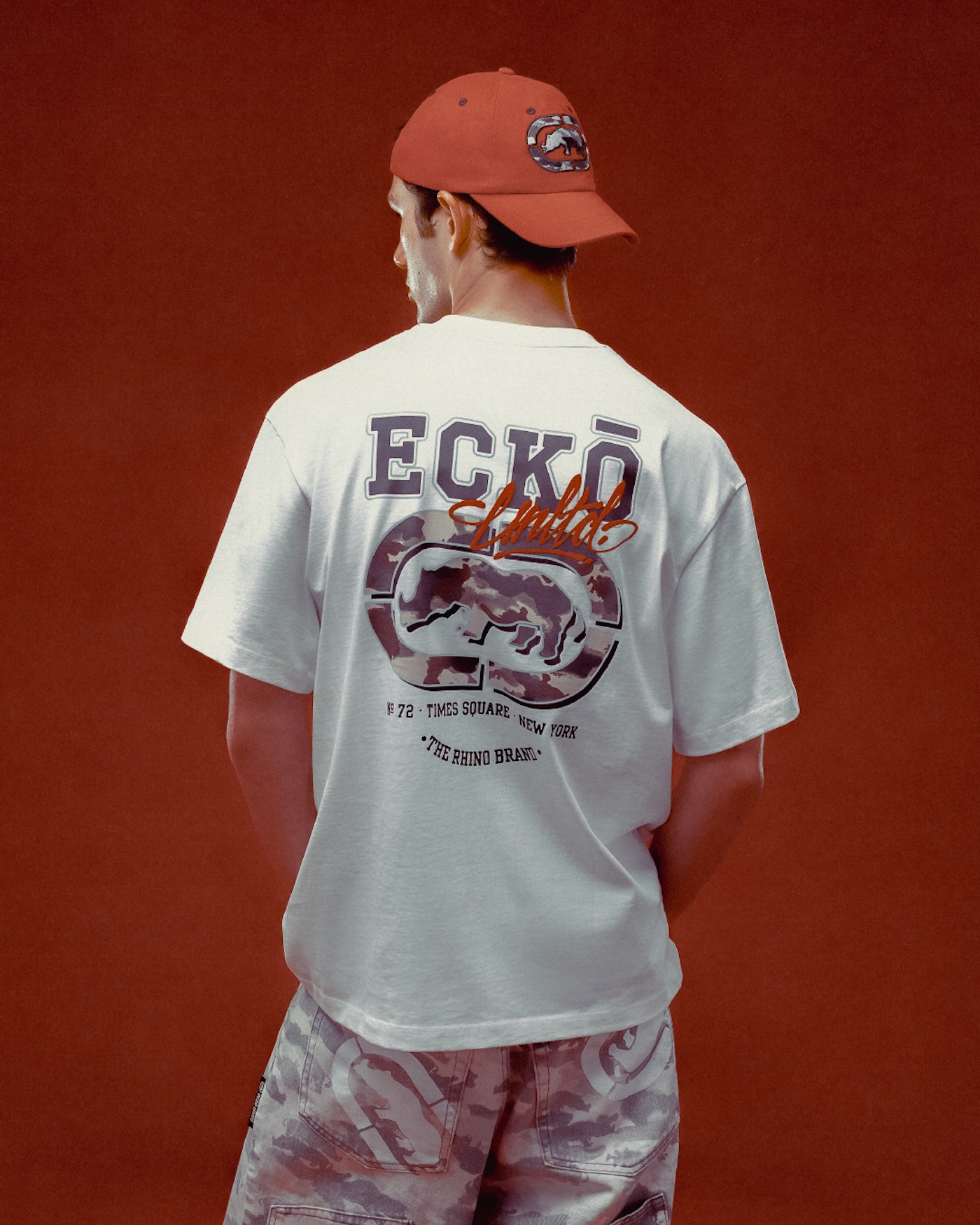 bershka vuelve a plantear un viaje a los 2000 aliandose con ecko unltd 25gramos 2