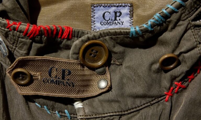 c p company se une a las sashiko gals para rendir homenaje a la tradicion japonesa 25gramos 8