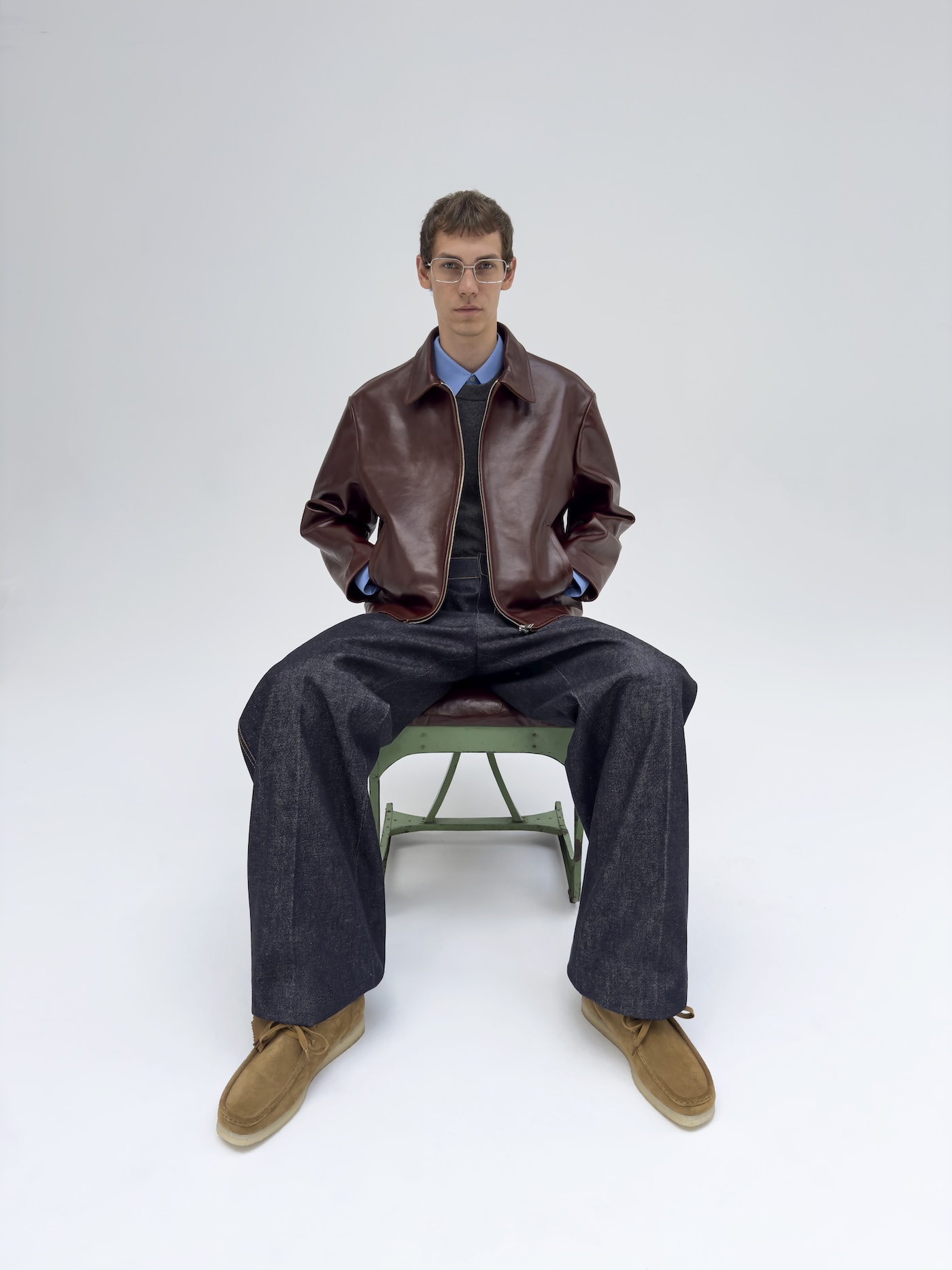 sandro se lleva a su terreno dos iconos absolutos de clarks originals 25gramos 2
