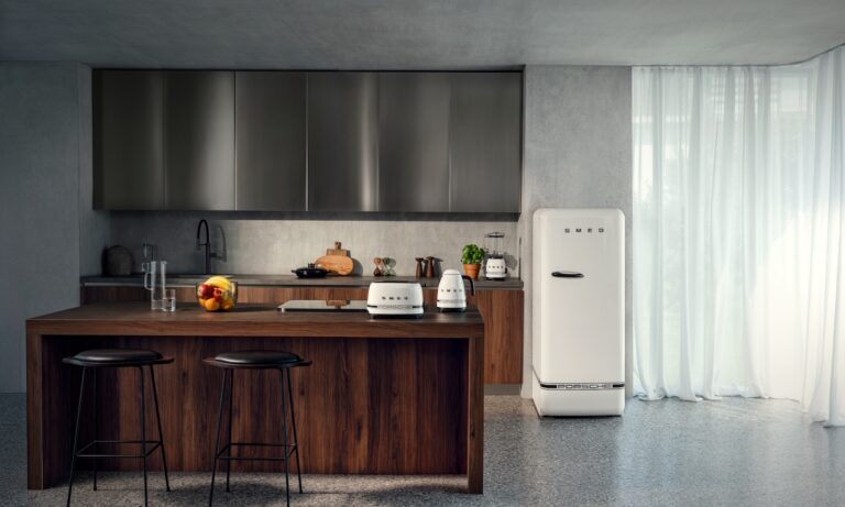 smeg lleva la ingenieria de porsche a la cocina en una coleccion de edicion limitada 25gramos 5