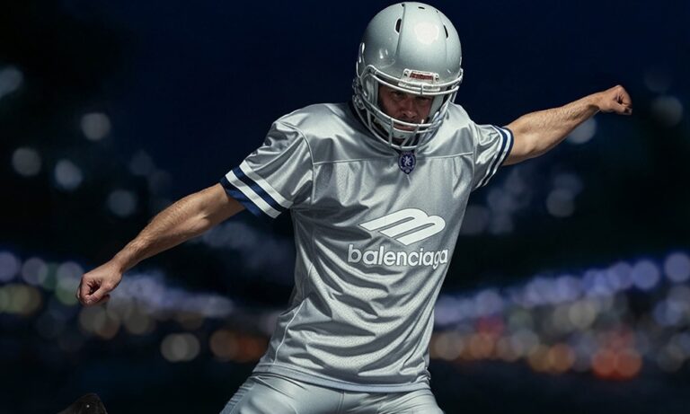 balenciaga eleva el imaginario del futbol americano 25gramos 1 1