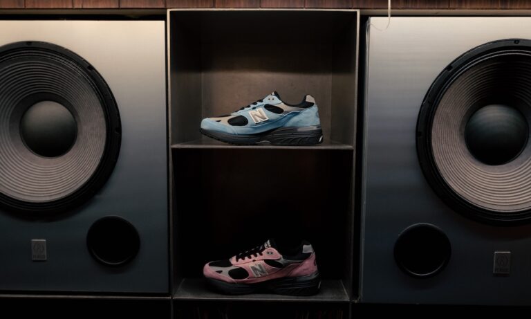 footdistrict y new balance nos reunen alrededor de la mesa para reinventar las 993 25gramos