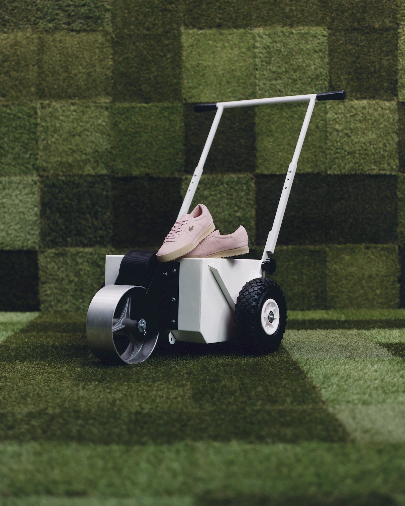 las nuevas zapatillas de lacoste apuestan por su version mas minimalista 25gramos 7