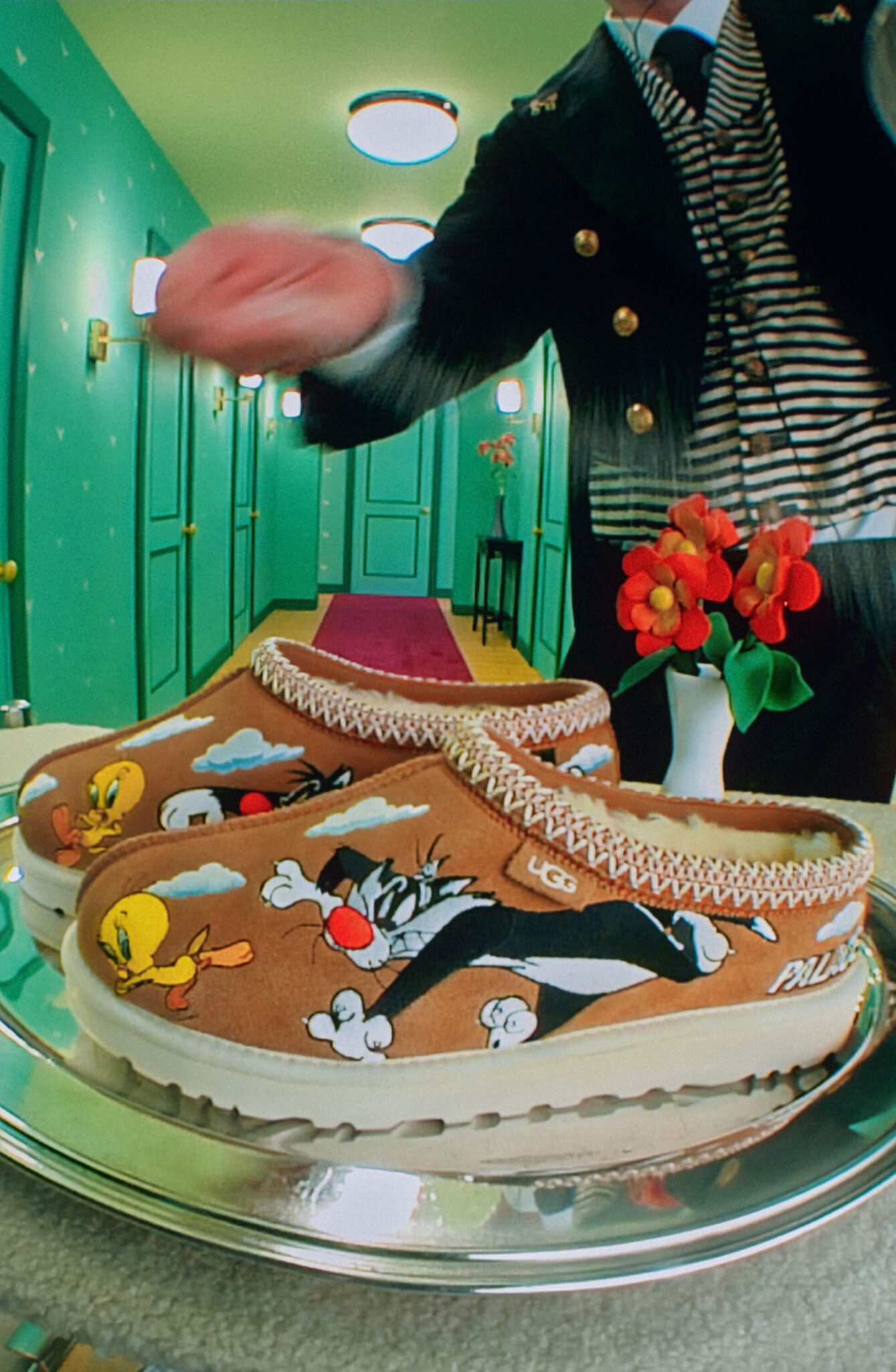 palace y ugg se ponen nostalgicos en una capsula protagonizada por los looney tunes 25gramos 5