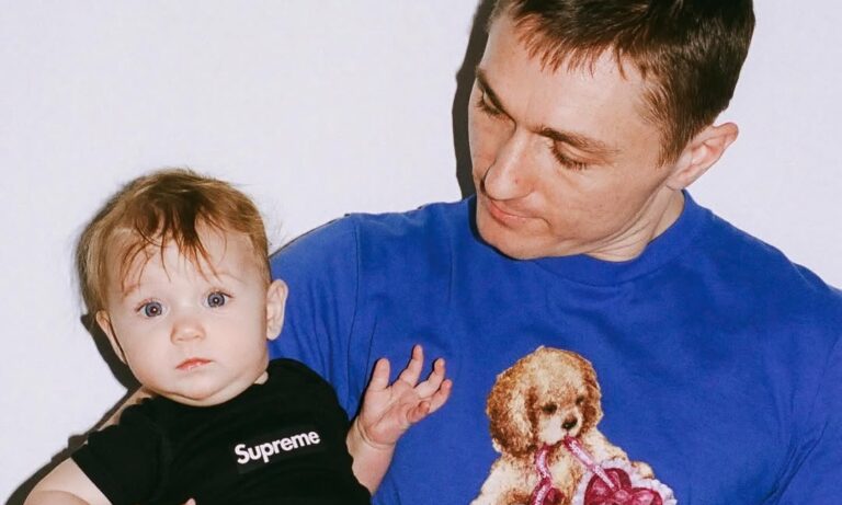 supreme despide 2025 con una nueva tanda de camisetas graficas 25gramos 1 1