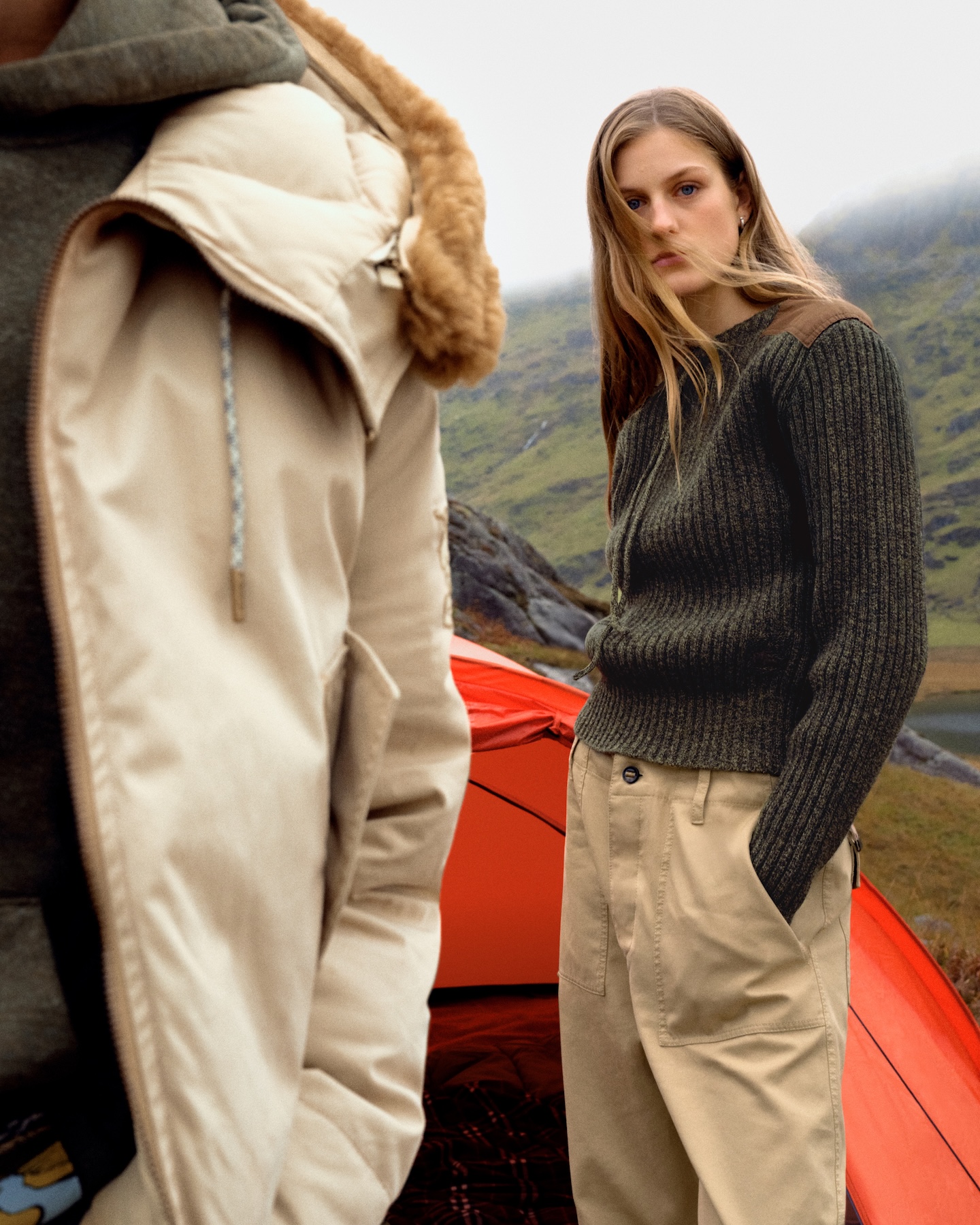 burberry lanza una coleccion centrada en uno de sus iconos la gabardina 25gramos 9