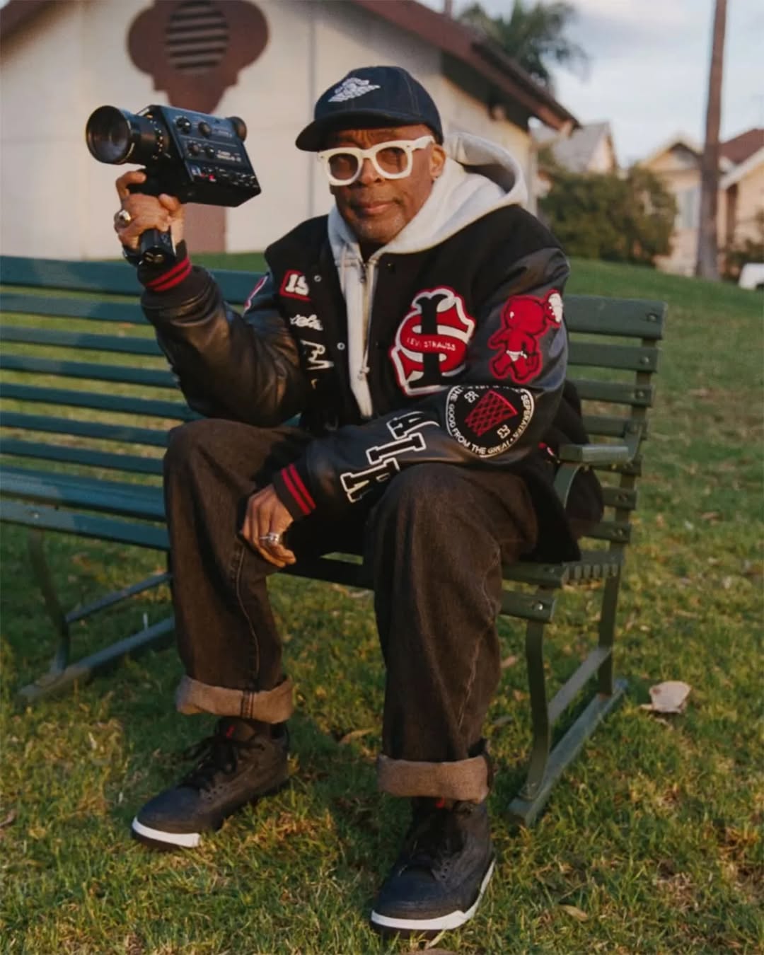 las primeras imagenes oficiales de la colaboracion entre jordan y levis ya estan aqui 25gramos 3