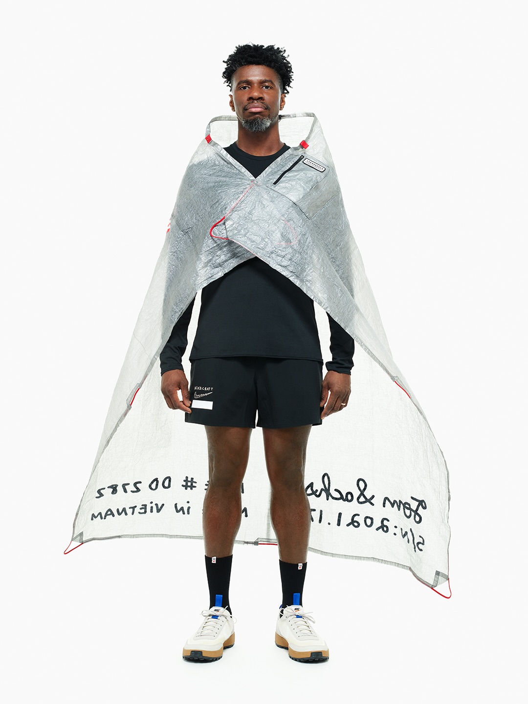 Tom Sachs ha creado un uniforme completo para trabajar en el estudio 25gramos 7