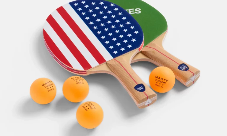 a24 y joola te invitan a ser marty mauser 25gramos 6