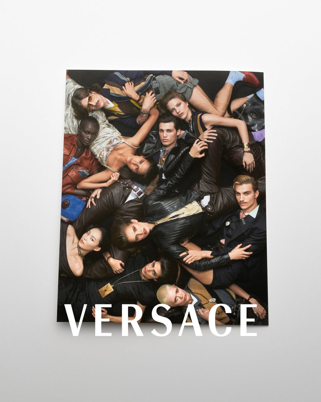 asi es la primera y ultima campana de dario vitale para versace 25gramos 2