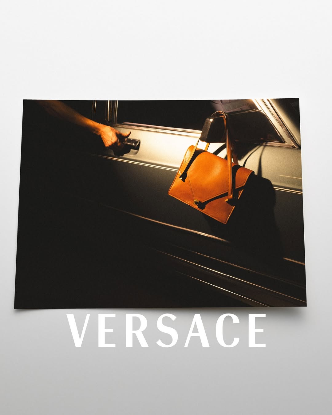 asi es la primera y ultima campana de dario vitale para versace 25gramos 9