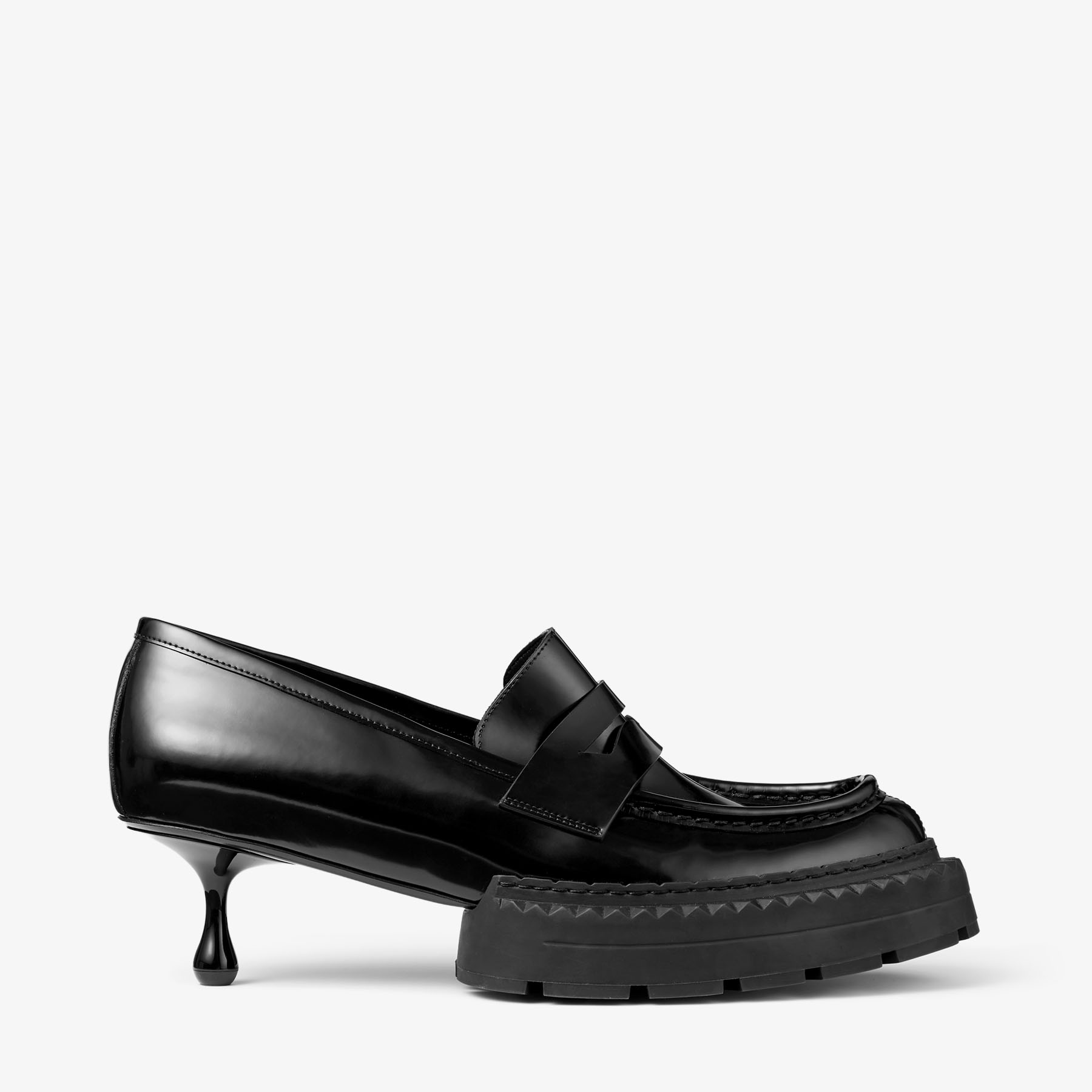 El mundo de Jimmy Choo colisiona con la experimentación japonesa