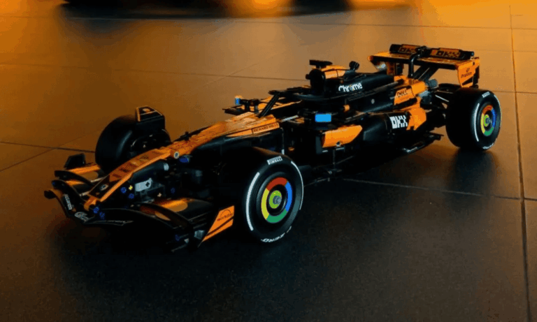 lego convierte el mclaren campeon de norris y piastri en su nuevo set 25gramos 5