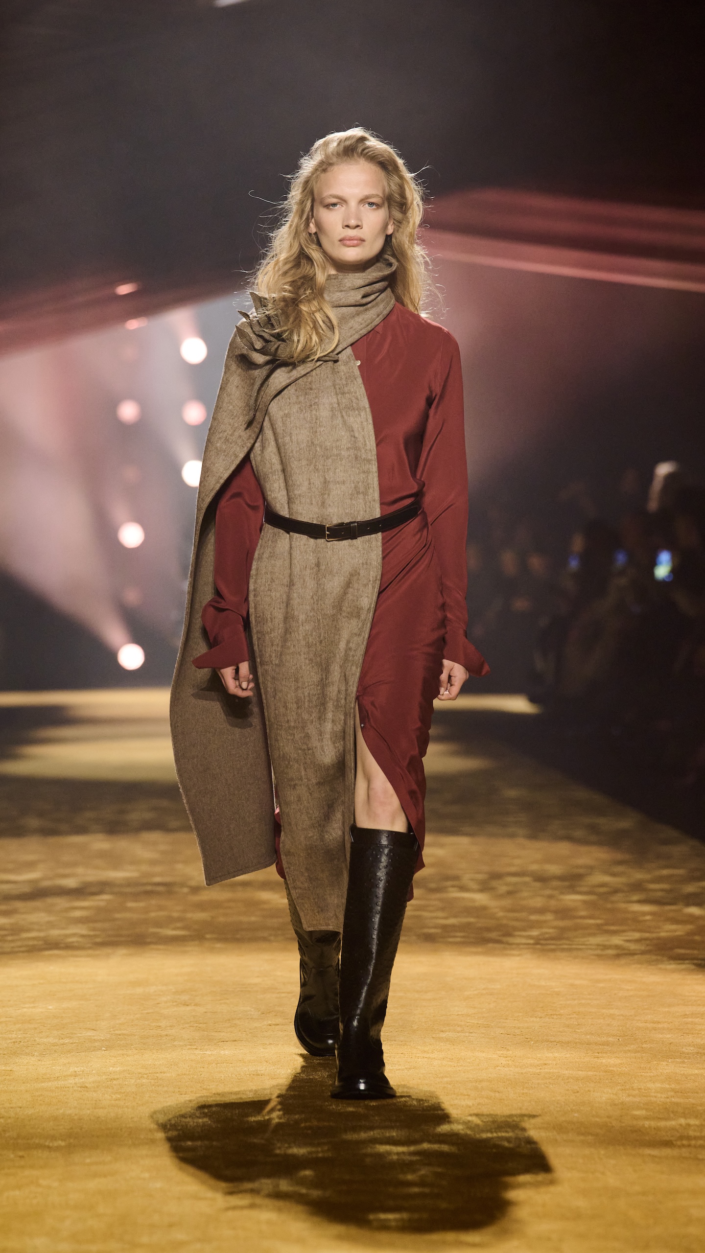 marco falcioni presenta en milan una de sus mejores colecciones para boss 25gramos 10