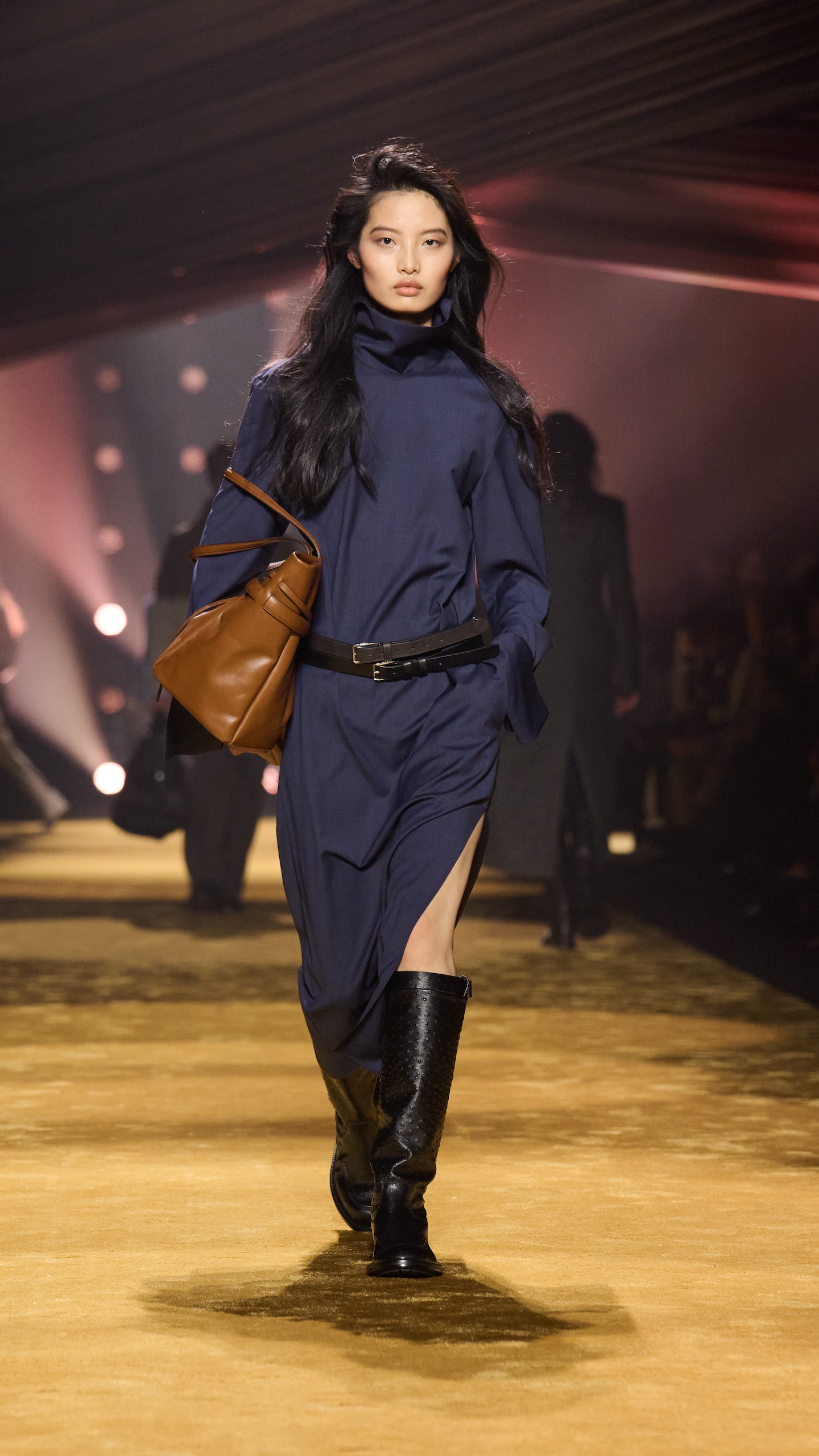 marco falcioni presenta en milan una de sus mejores colecciones para boss 25gramos 6