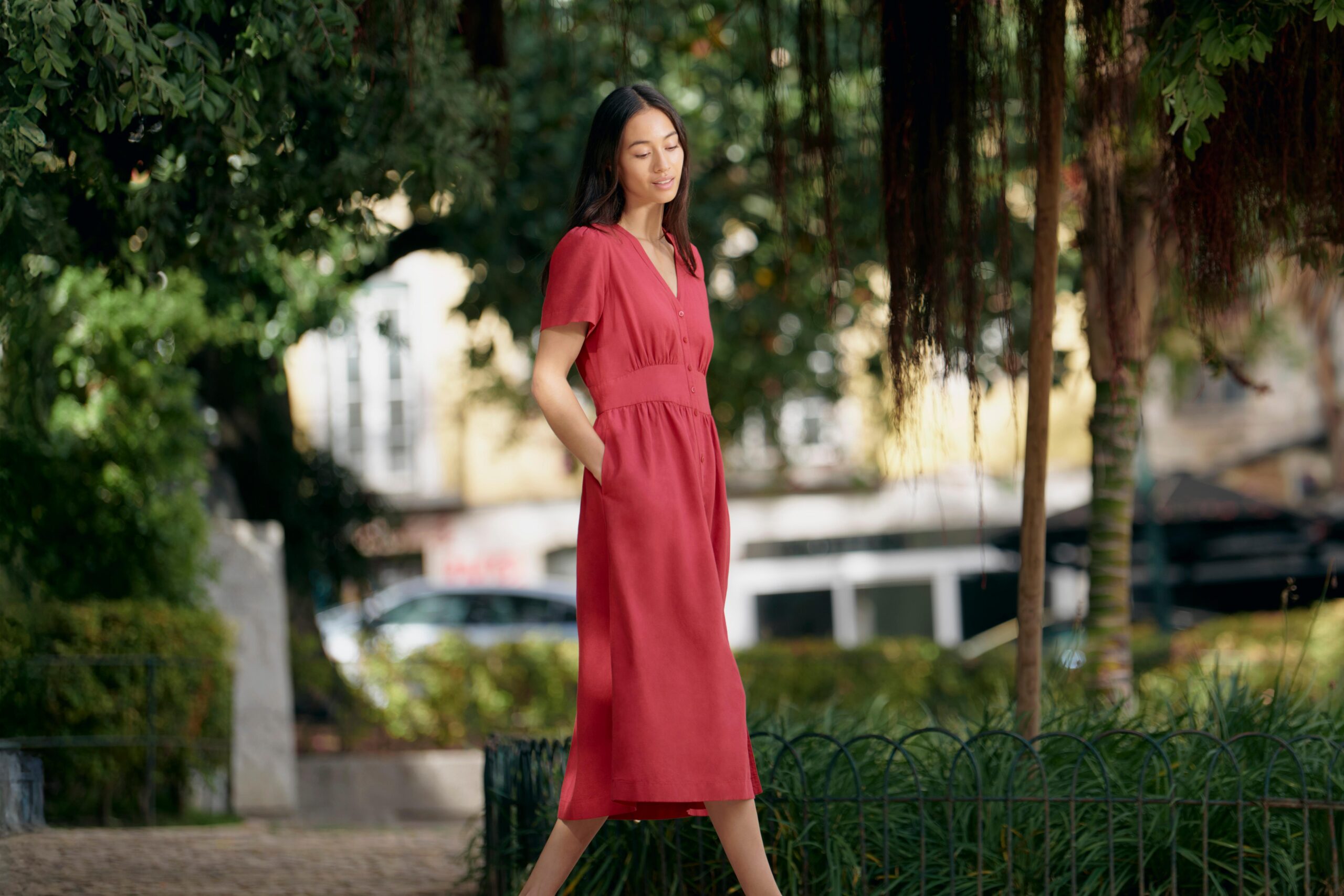 la riviera inspira lo nuevo de uniqlo junto a comptoir des cotonniers 25gramos 7 scaled