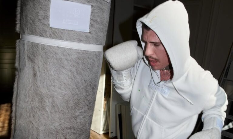 lo de supreme con mm6 maison margiela incluye hasta un saco de boxeo 25gramos 3 1