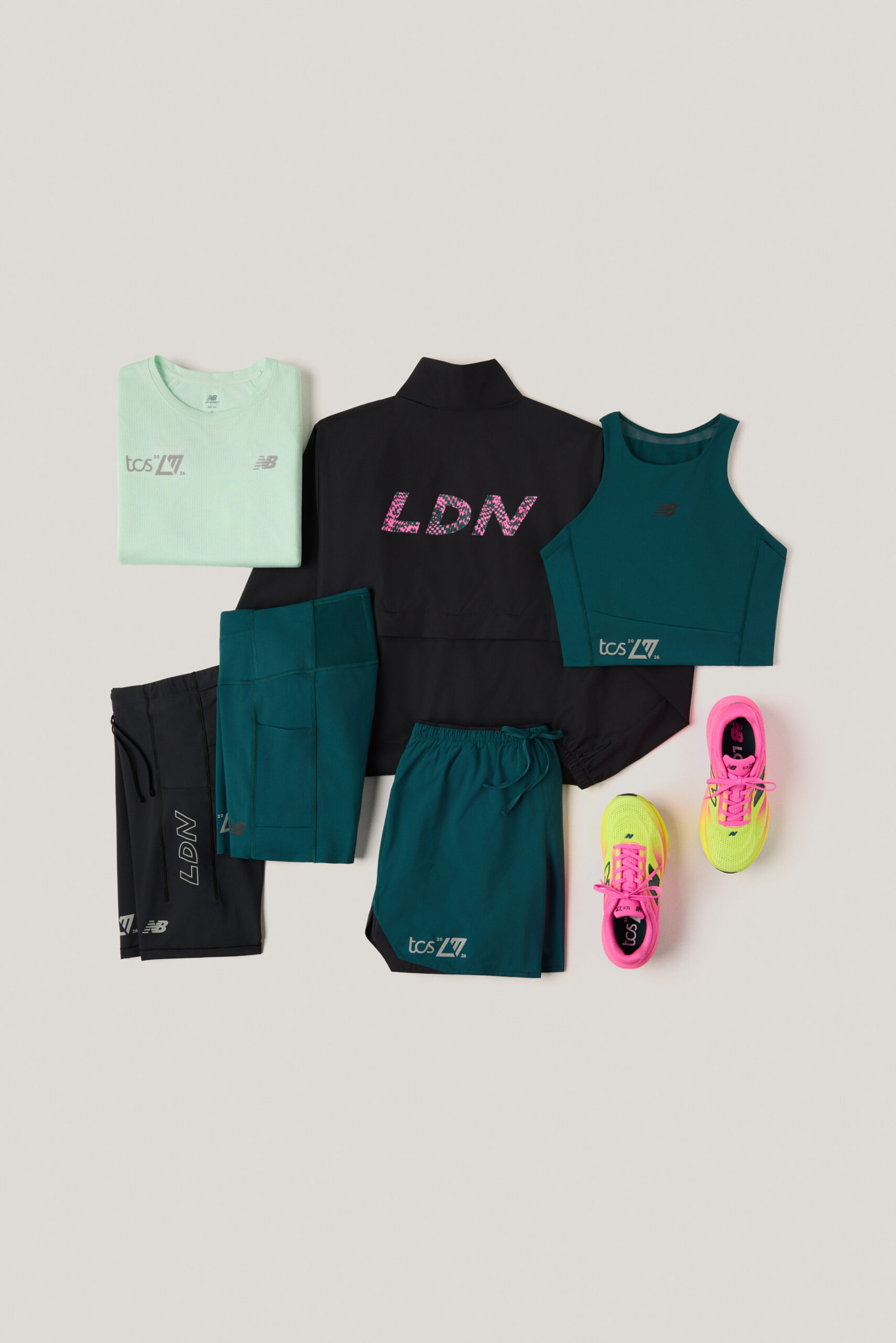 new balance se prepara para la maraton de londres rescatando una joya de sus archivos 25gramos 11 scaled