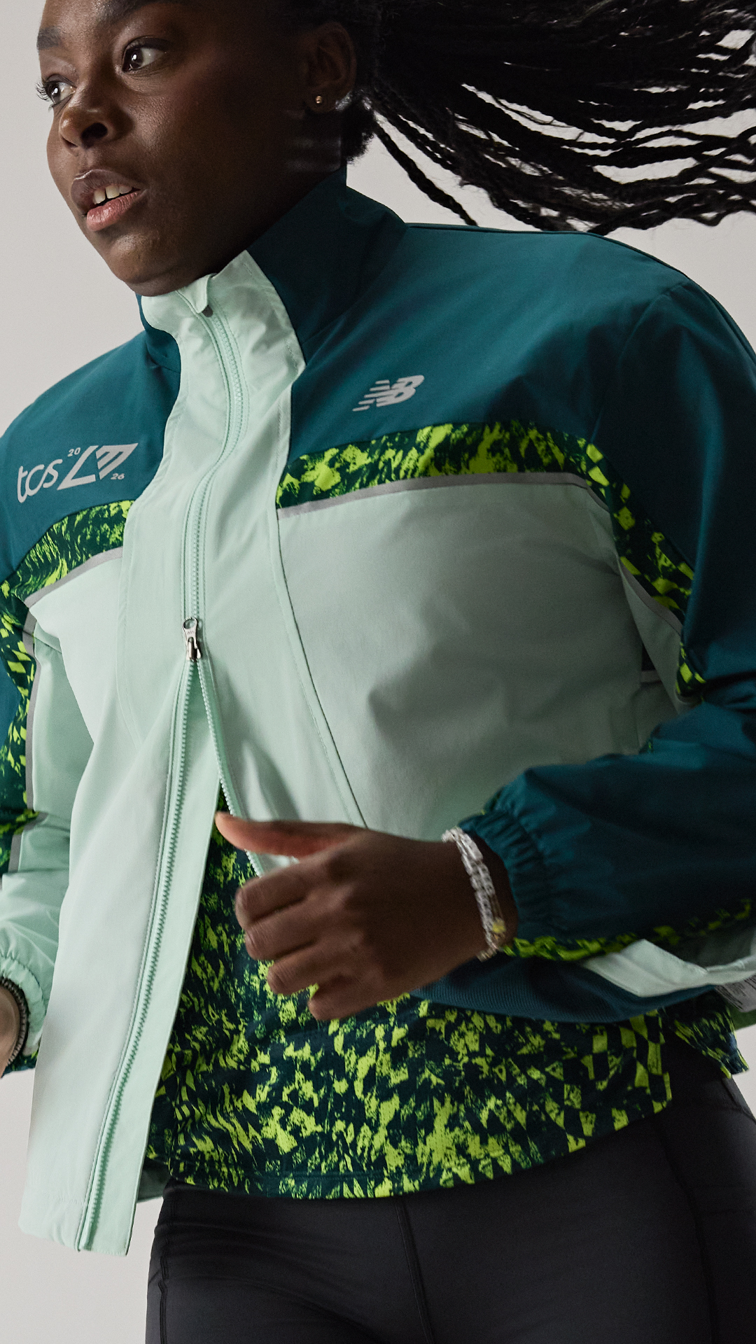 new balance se prepara para la maraton de londres rescatando una joya de sus archivos 25gramos 19