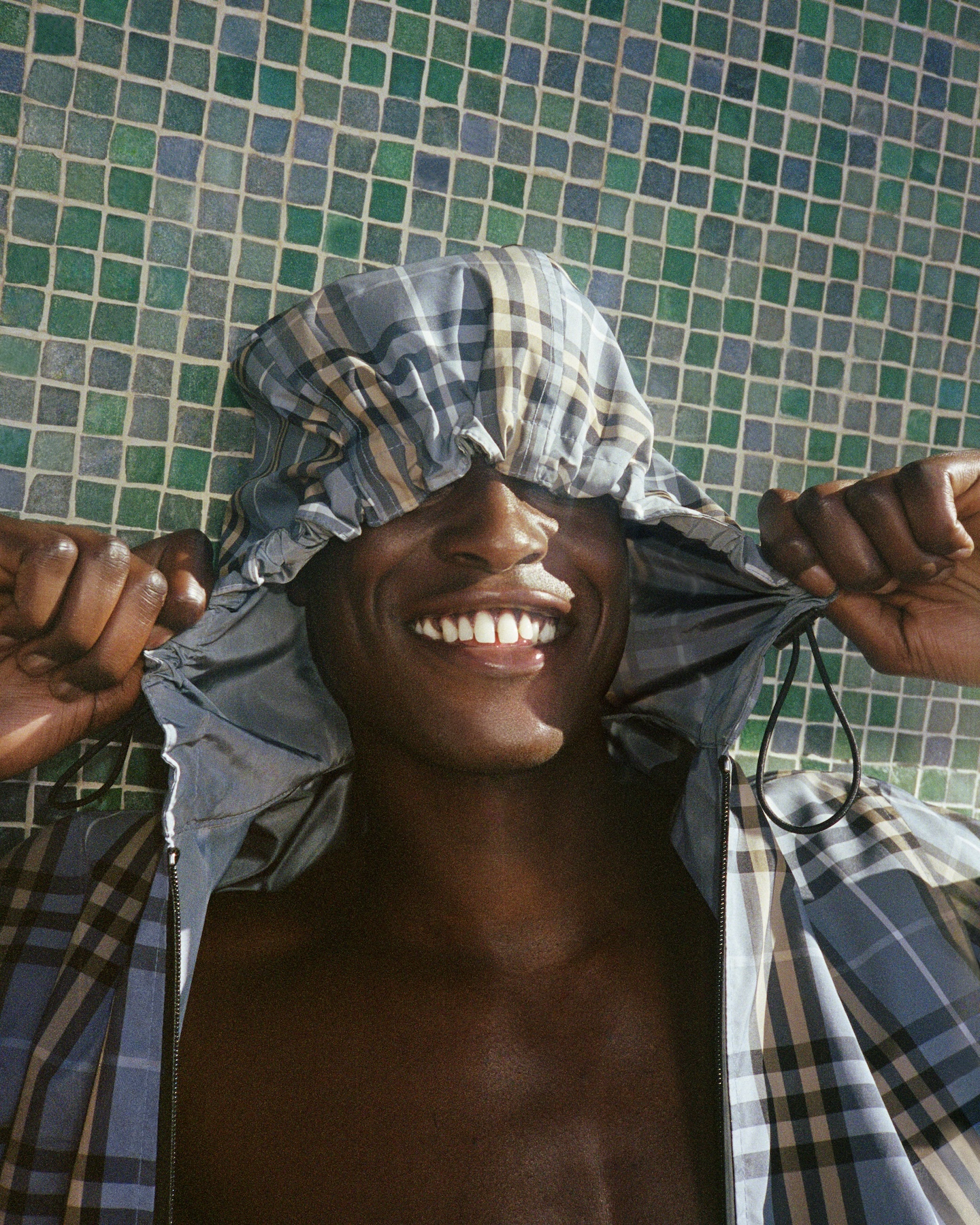 burberry se mete en el agua para su ultima campana 25gramos 11
