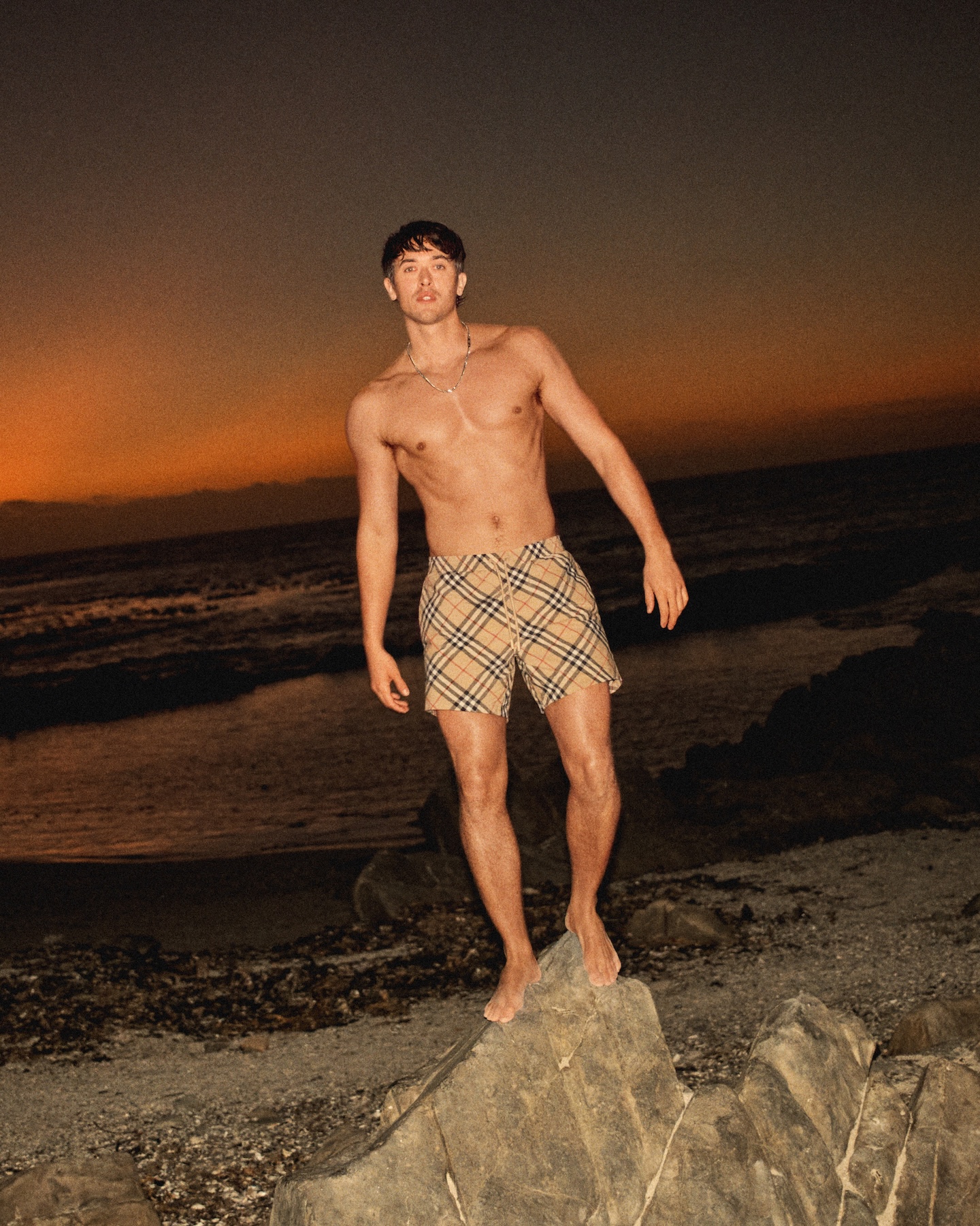 burberry se mete en el agua para su ultima campana 25gramos 14