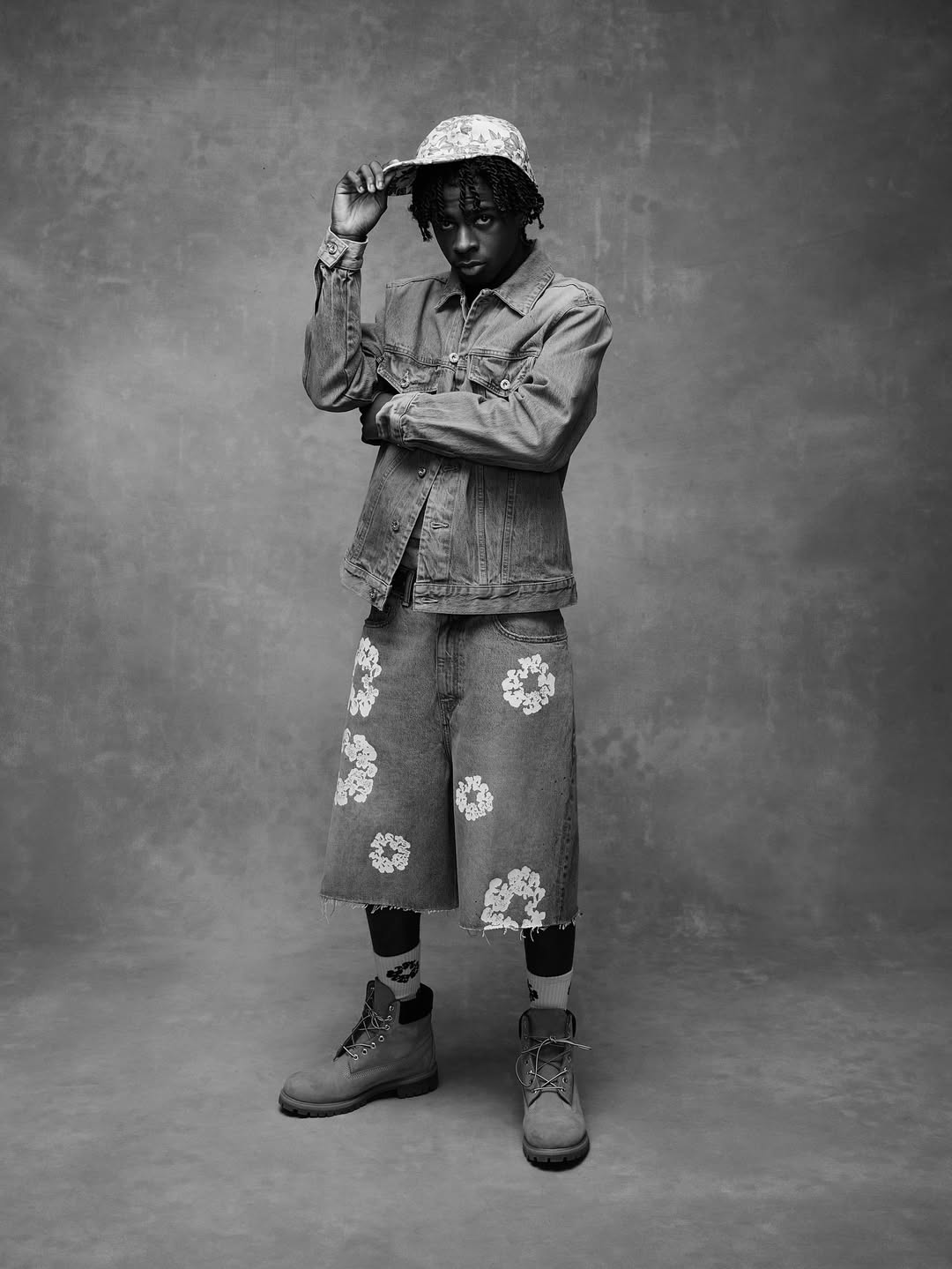 denim tears se reune con lauryn hill y su familia en su ultima coleccion 25gramos 6