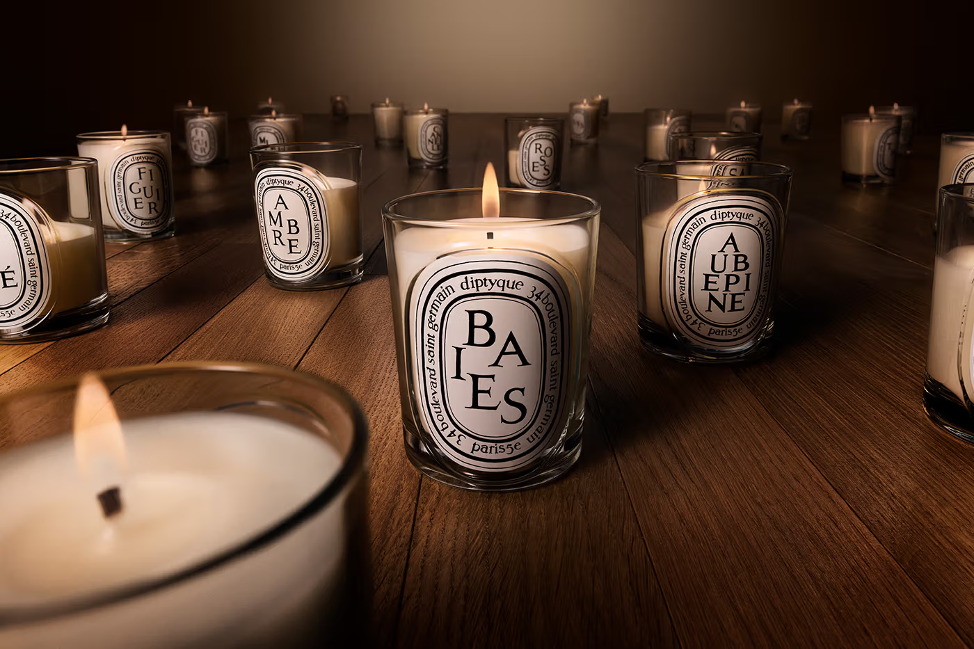 diptyque ha cambiado el vaso de su vela de siempre y aprovecha para presentar cinco nuevas fragancias 25gramos 2