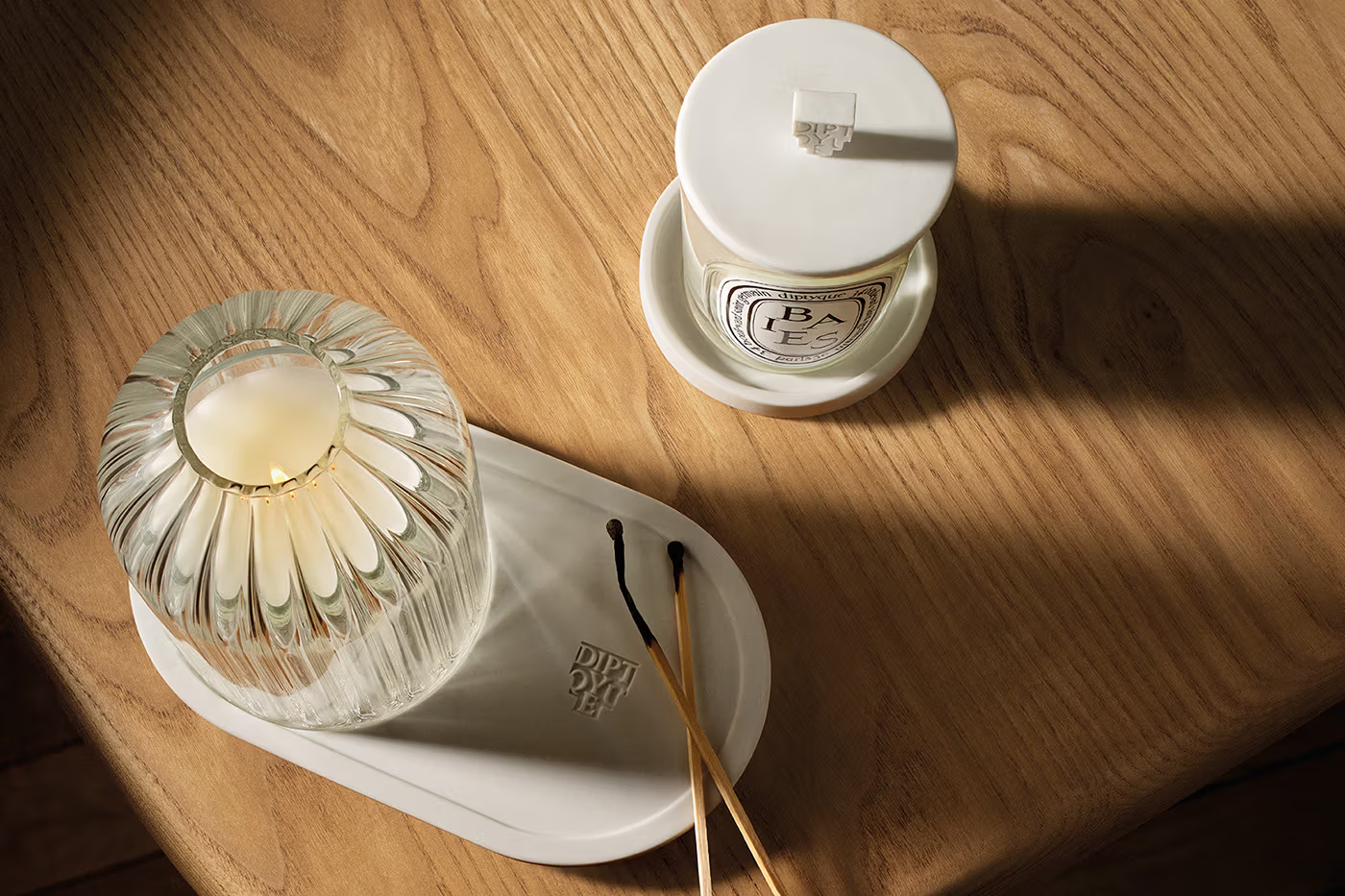 diptyque ha cambiado el vaso de su vela de siempre y aprovecha para presentar cinco nuevas fragancias 25gramos 3