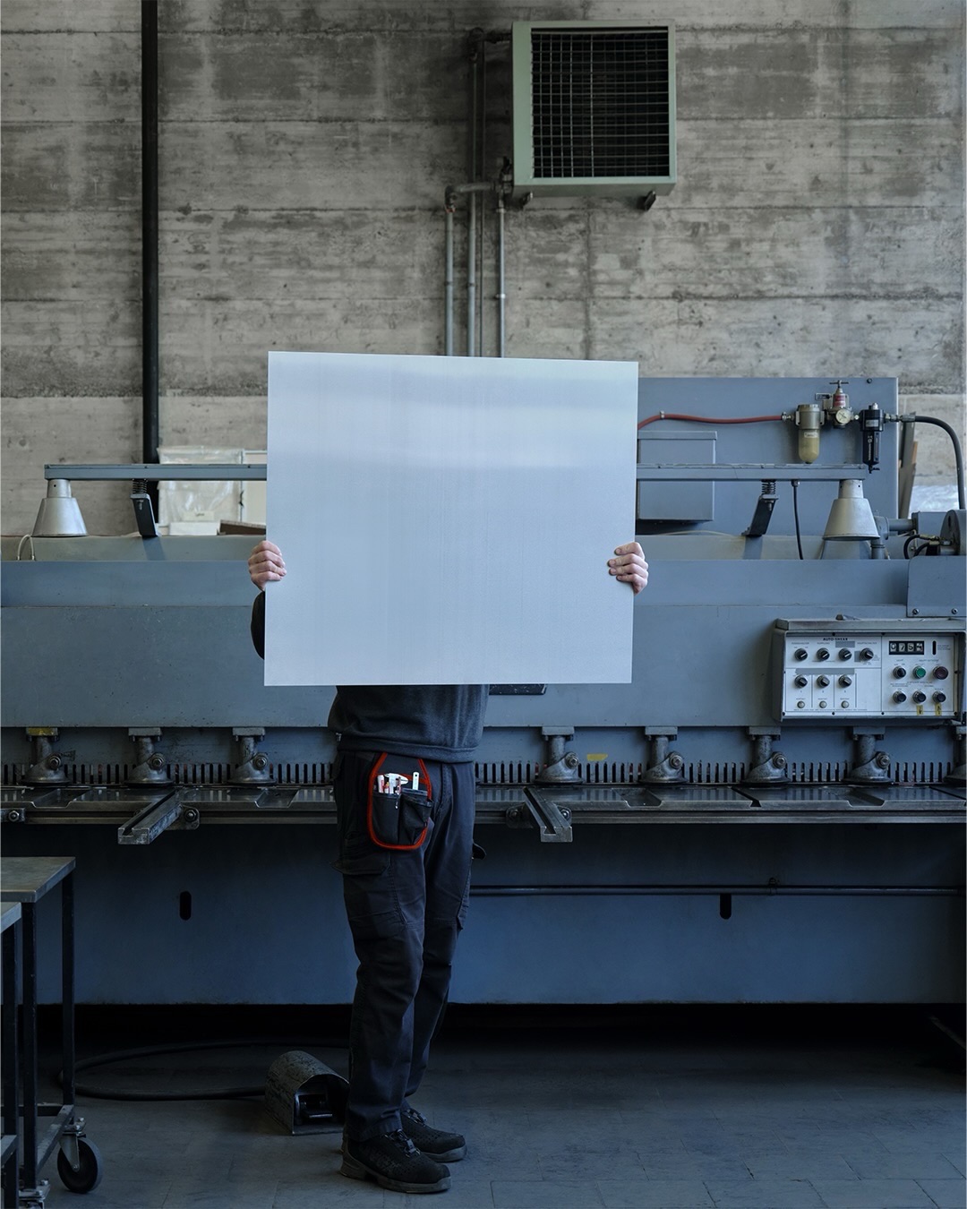 el aluminio de rimowa no se queda solo en sus maletas 25gramos 4