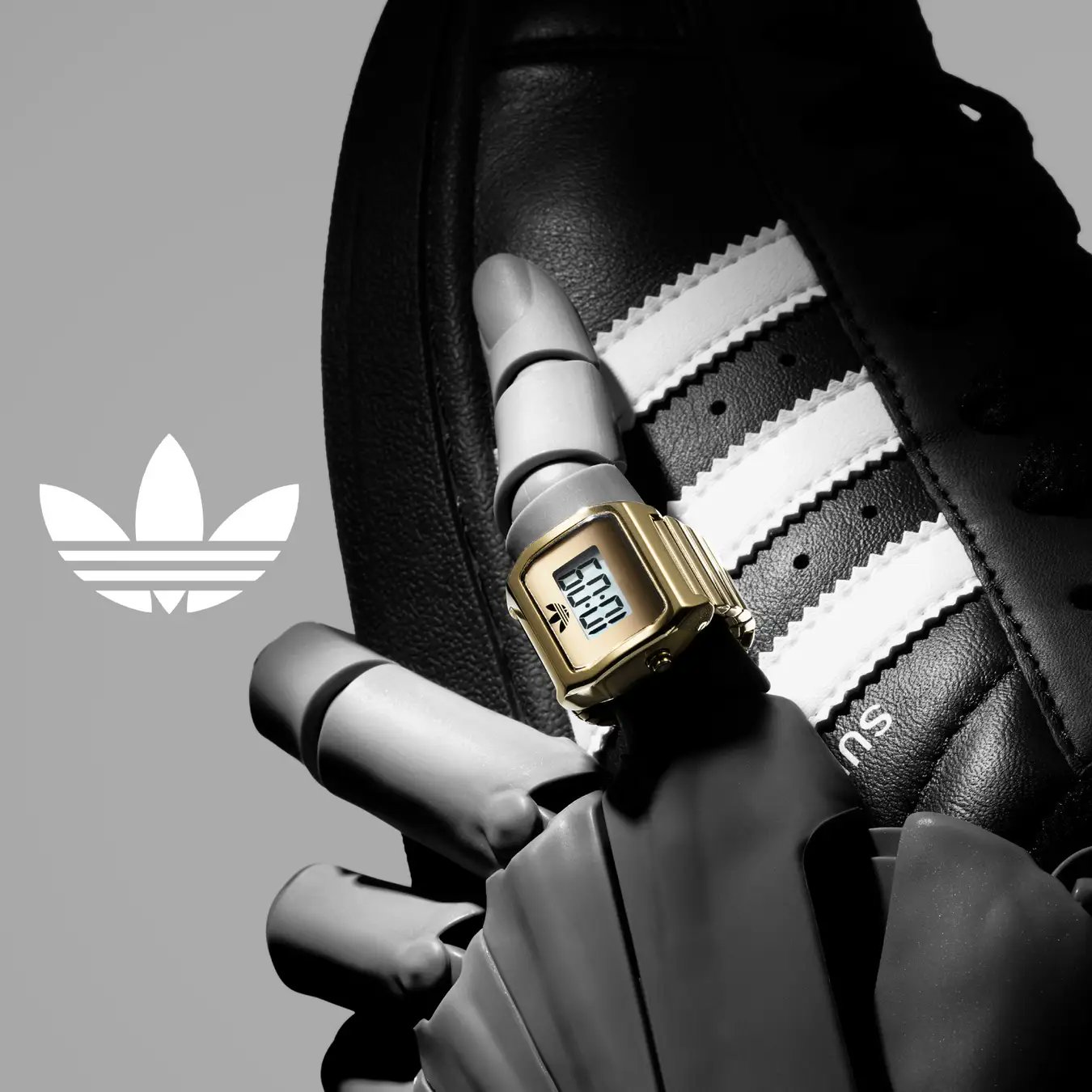 el nuevo reloj digital de adidas se lleva en el dedo 25gramos 1