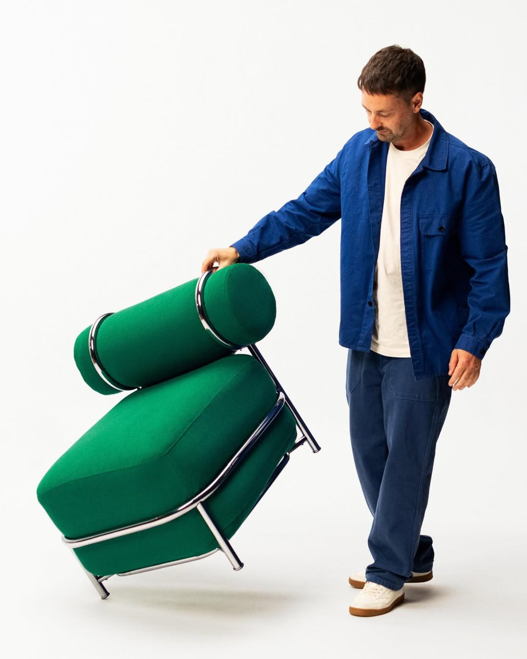 ikea rescata la silla hinchable para la semana del diseno de milan 25gramos 3