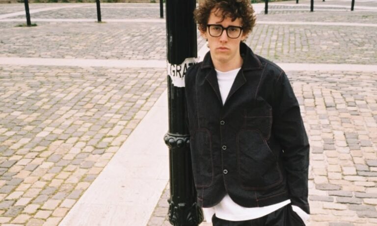 lo nuevo de we are not friends es un manifiesto a favor de lo humano 25gramos 3 1