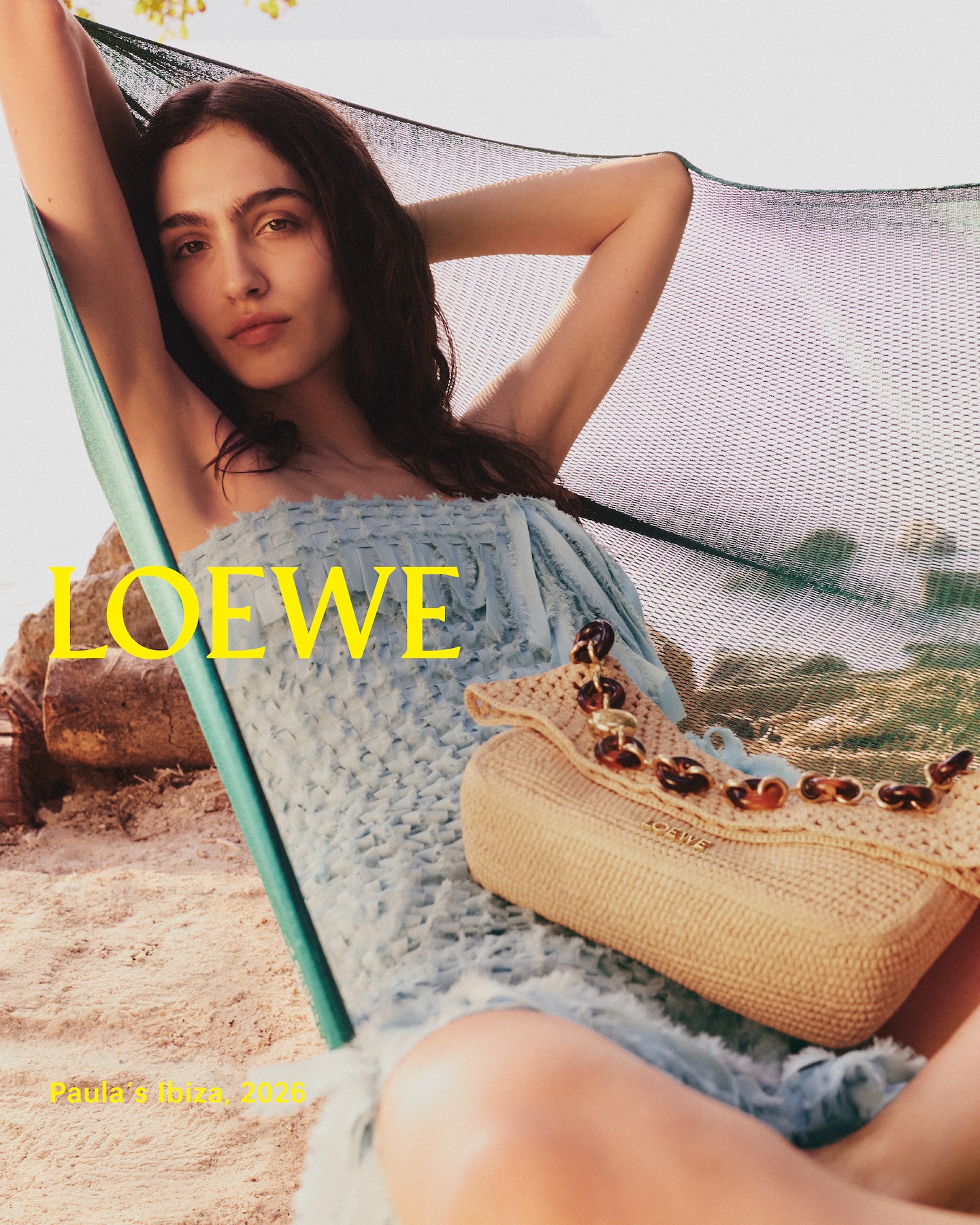 loewe da la bienvenida un ano mas a paulas ibiza 25gramos 9
