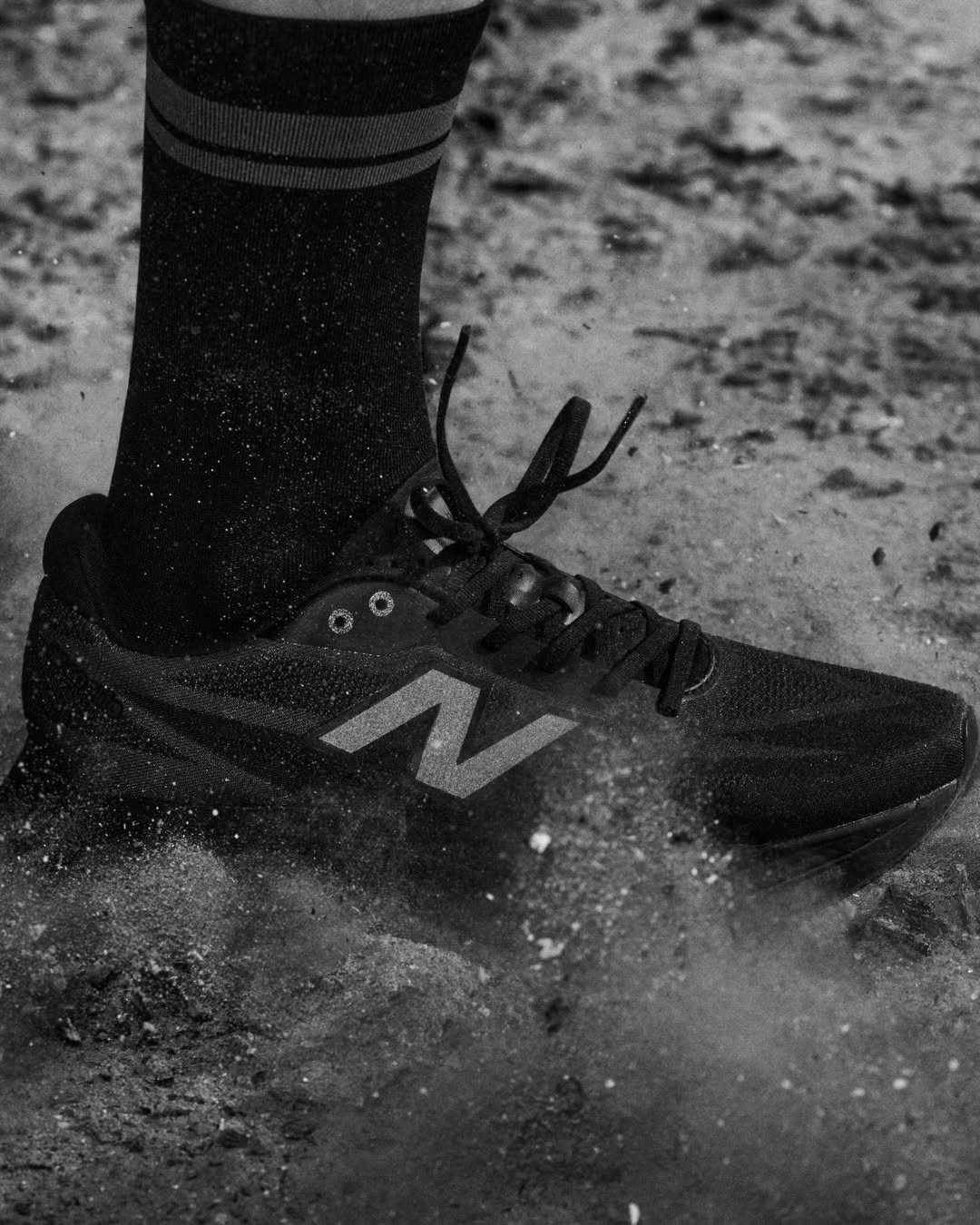 new balance y dover street market se ponen en serio con el running 25gramos 1