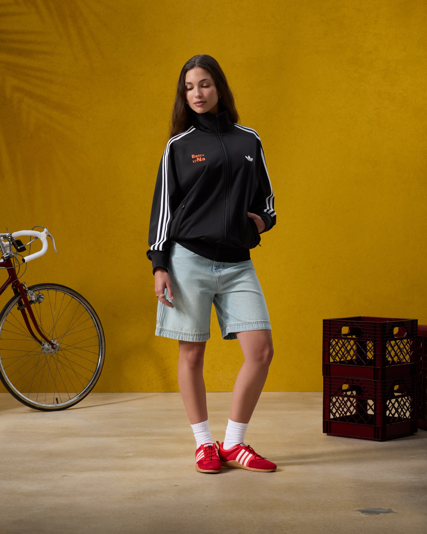 adidas convierte la gira mundial de bad bunny en una coleccion 25gramos 10