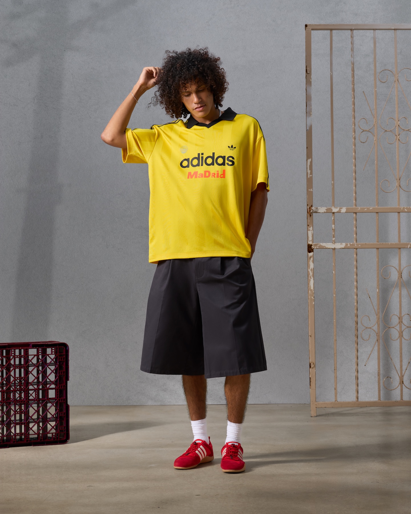 adidas convierte la gira mundial de bad bunny en una coleccion 25gramos 5