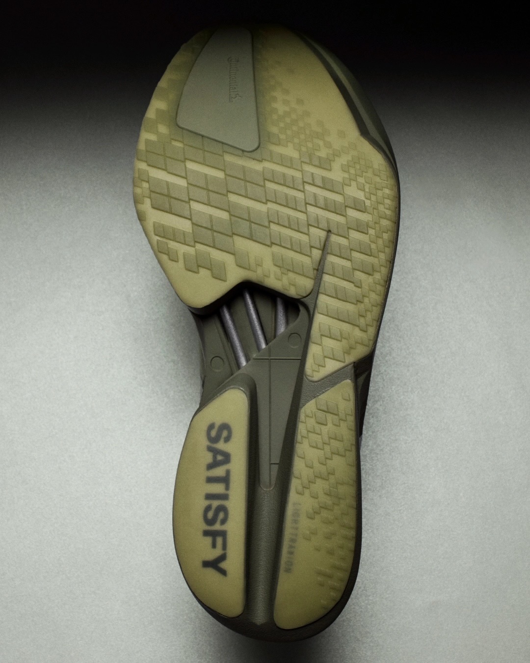 adidas y satisfy unen sus caminos y parece que va para largo 25gramos 10
