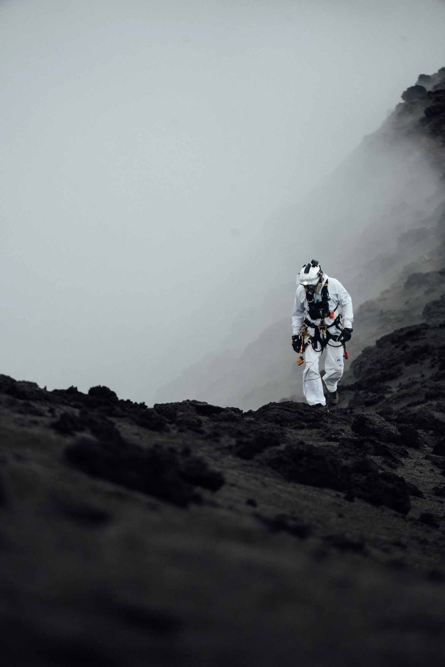 haider ackermann manda a snow goose a un crater volcanico 25gramos 3