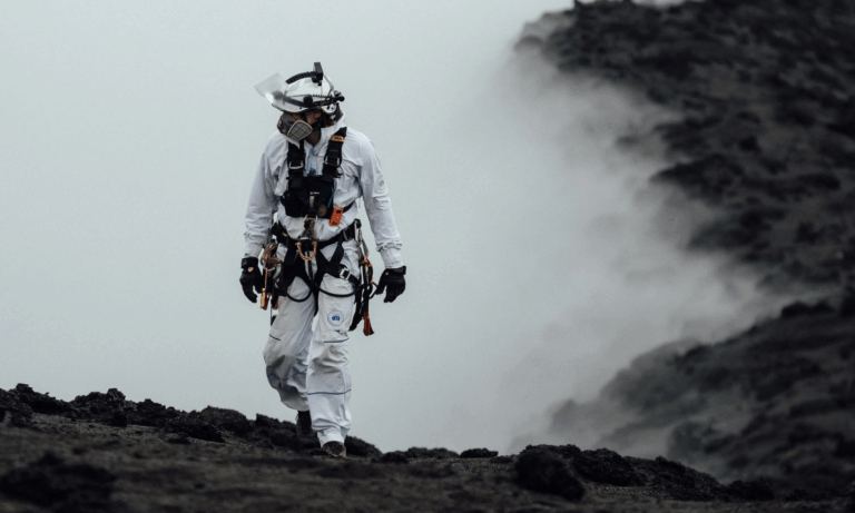 haider ackermann manda a snow goose a un crater volcanico 25gramos 4