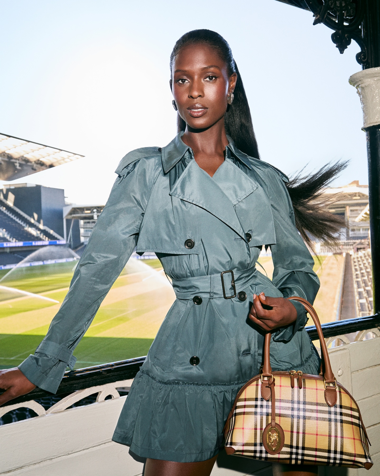 la nueva campana de burberry huele a dia de partido 25gramos 10