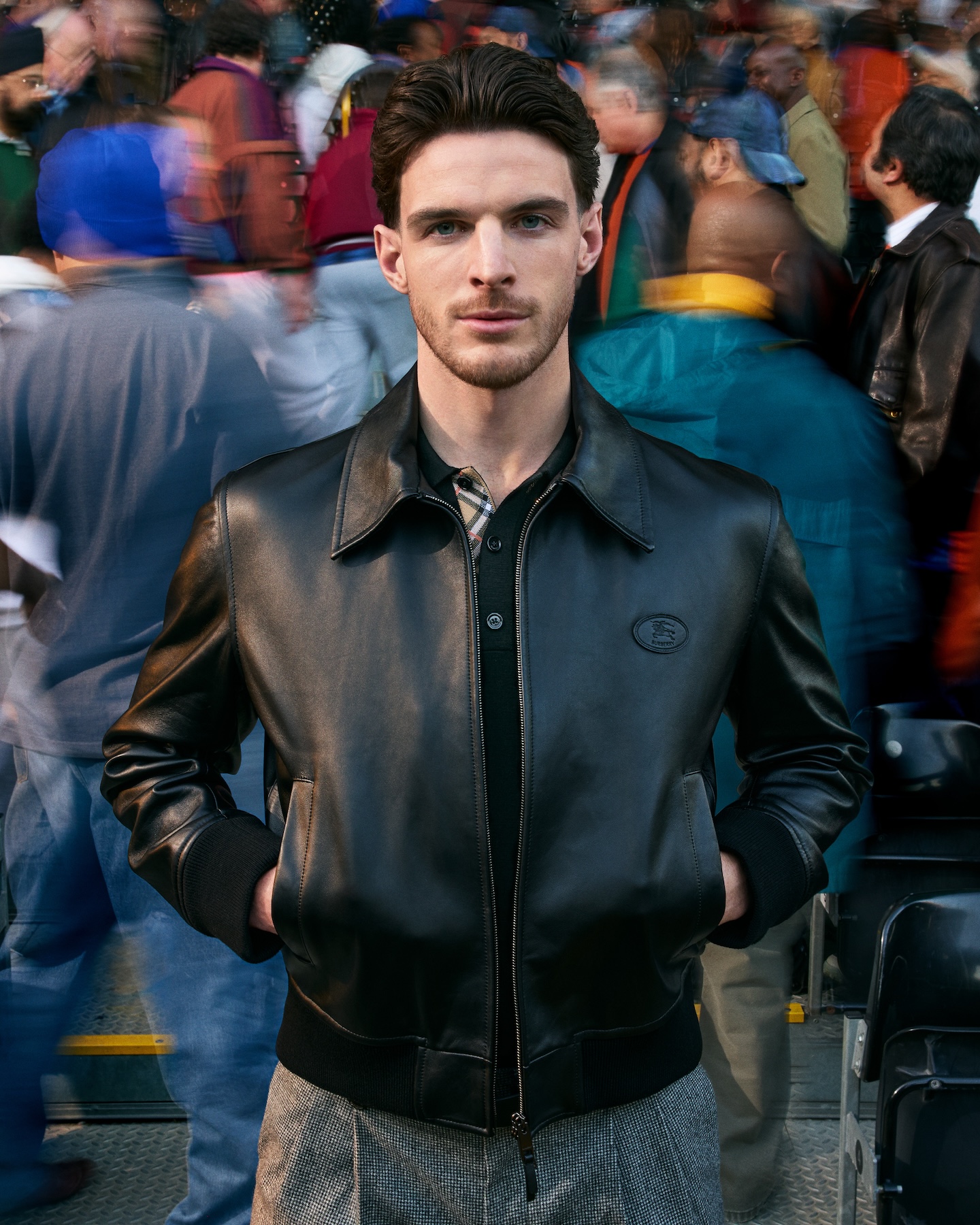 la nueva campana de burberry huele a dia de partido 25gramos 12